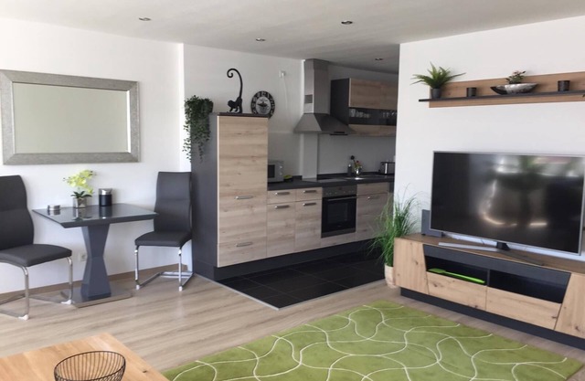 KL28: Stylish TLA/TLF Apartment in the Heart of Kaiserslautern