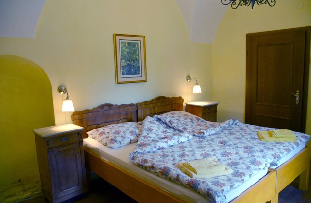 Kleine, Aber Weitläufige Ferienwohnung im Ehemaligen Rossstall des Schloss Greillenstein