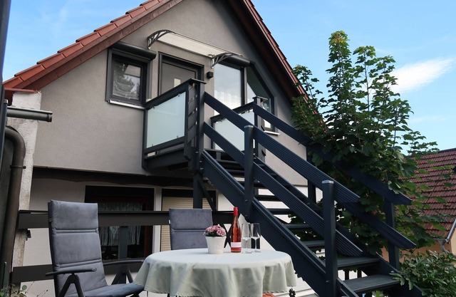 Kleine Gemütliche Dachgeschosswohnung Bino