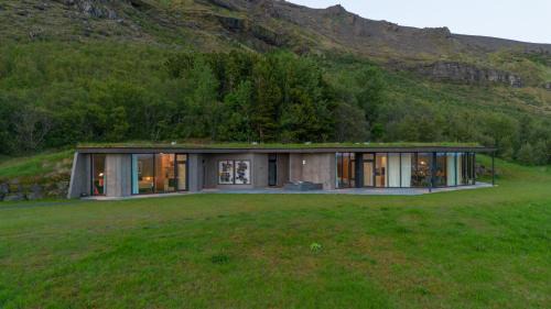 Klettasel Villa by Ourhotels