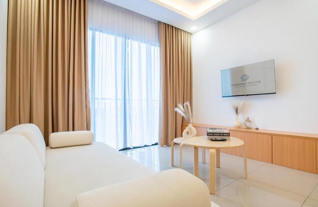 KLIA Residence Homestay Apartment, Near Sepang Circuit and KLIA - 3 Bedroom Fully Aircond