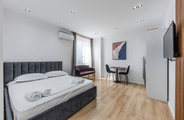 Kondo Stays - Atelier Apartment 4