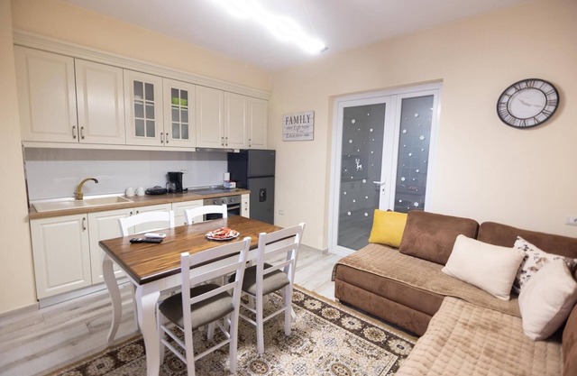 Korca Luxyry Apartments New and furnished apartments for rent short & long term