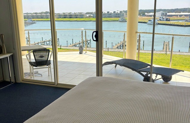 Kristina's Place - 2 Bedroom - Water views