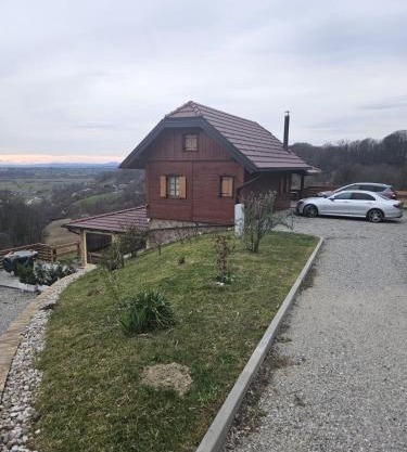 Kuća sa bazenom za odmor i domjenke MARIS