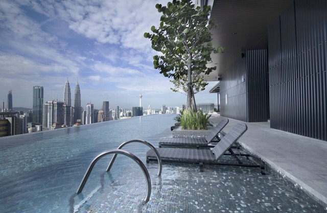 Kuala Lumpur City Center Suite (Infinity Pool)