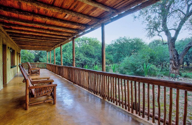 Kubu Safari Lodge