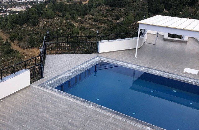 Kyrenia sunset bungalow