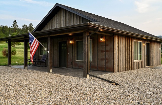 L.C. Cabin