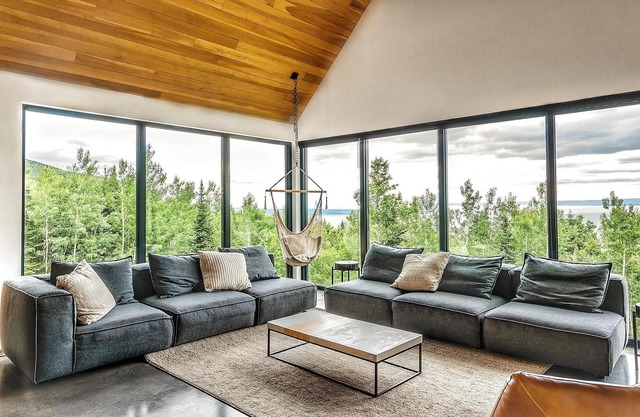 Le Saint-Laurent by Résidences Boutique, minutes from Le Massif de Charlevoix