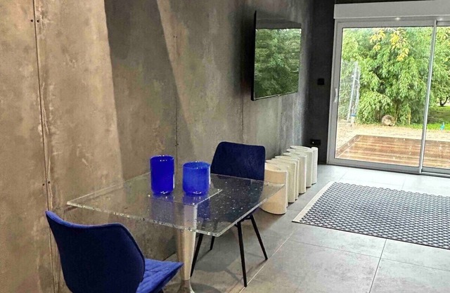 L'entre vous, discreet studio, private spa