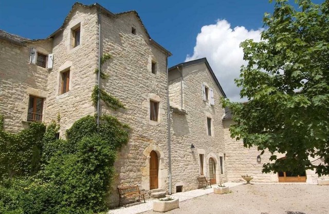 L'etape - Location 11 Personnes à Saint Georges de Lévejac