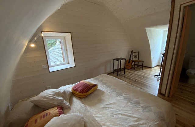 L'Oustaliere, ANNE room, spa and sauna access