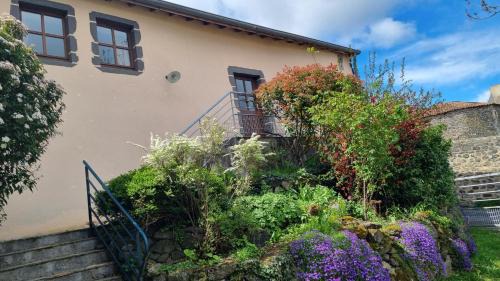 L'Oustalou - WIFI - Jardin - Campagne