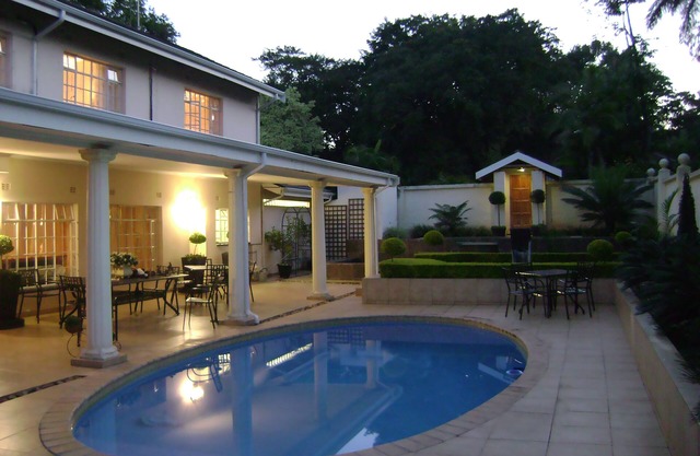 La Baruné Guest House
