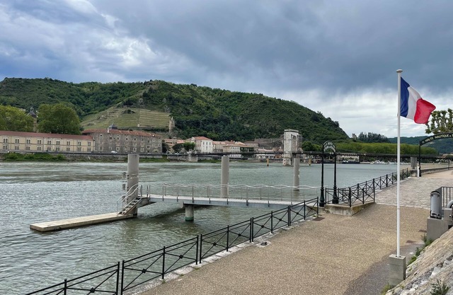 La Batellerie, view of the Rhône