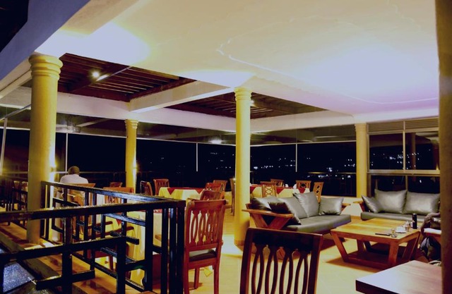 LA BREZI SUITES