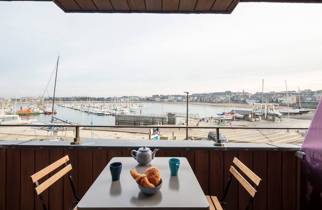 La Cabine - One Bedroom Apartment, Sleeps 4