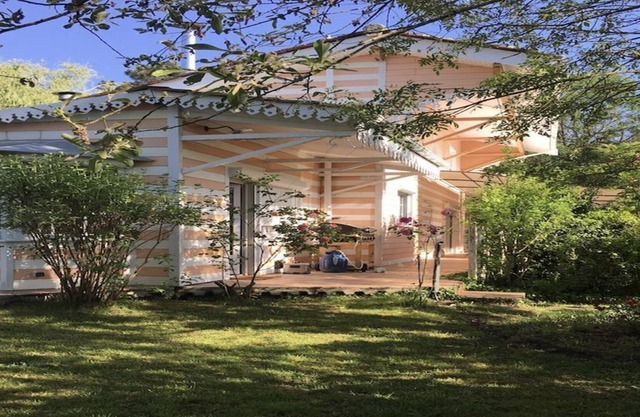 La Californie: Country house, private swimming pool and garden. 6 beds, 3 bedrooms, 2 bathrooms