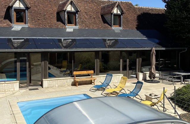 La Charmeraie: charming gîte with pool and spa