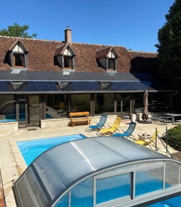 La Charmeraie : gîte de charme, piscine et spa