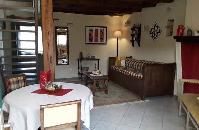 La Chaumière-Duplex-Ensuite with Bath-Comfort-Garden view
