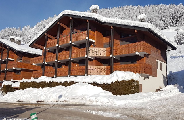LA CLUSAZ - DOMANIAL - classified 3* - 2 rooms + cellar + garage/5 to 7 pers - fiber