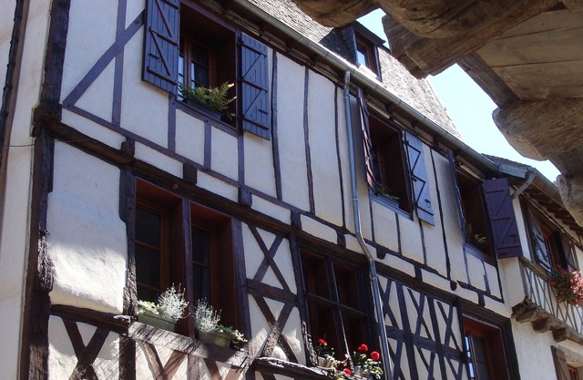 La Correze, charming apt. centre of medieval village walk to the river