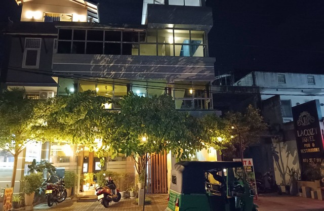 La Cozy Hotel & Restaurant