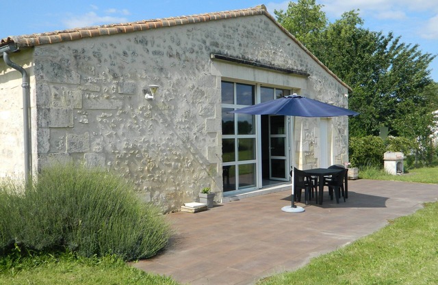 La Détente" country house