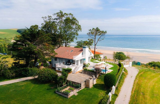 La Gaviota Oyambre Cantabria, Villa in Oyambre Beach. near Comillas