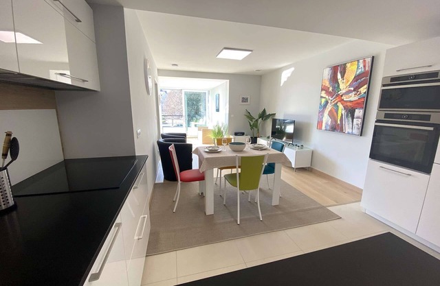 La Forêt-Fouesnant centre, beautiful apartment, shops on foot, sea view