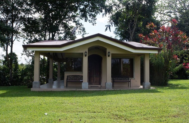La Fortuna Airport Villa