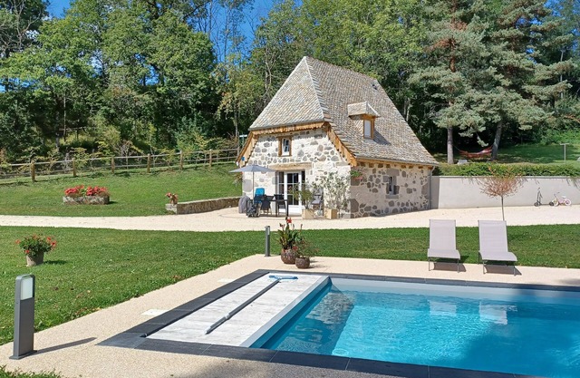 La Fourniou de Ju'Lou is a pet-friendly gîte in the heart of the Carladès region!