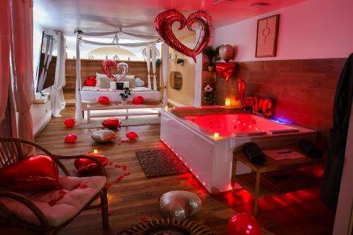 La Gioya - Love Room, Jacuzzi, Baldaquin