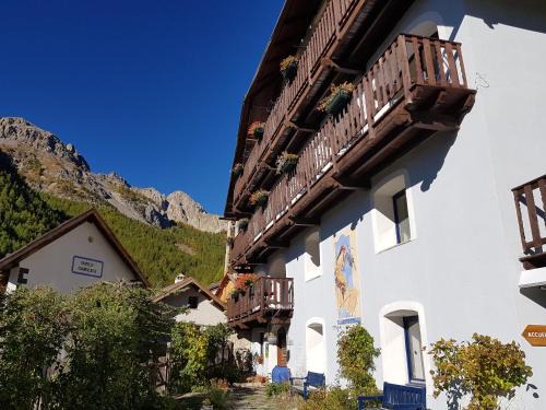 La Girandole Chambre d'hôtes et Location d'appartement