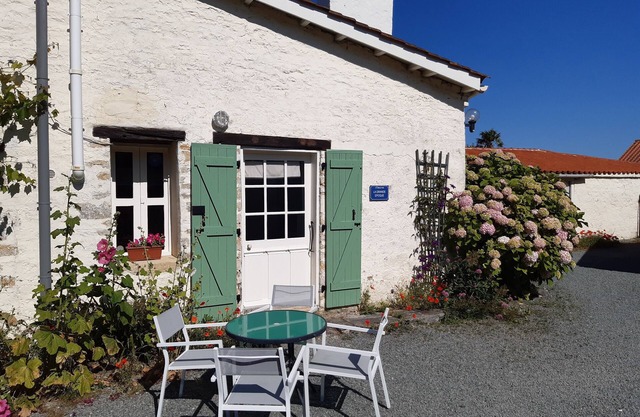 'La Grande Epoque' - Beautiful stone cottage - Marais Poitevin