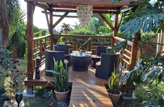 LA LIANE DE JADE ST PAUL- Ylang Ylang Lodge