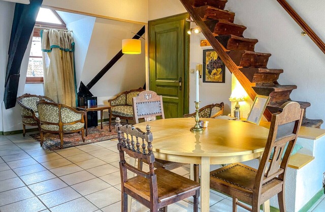 La Maison Bleue - Historic house in the heart of Riquewihr. 5 guest apartment
