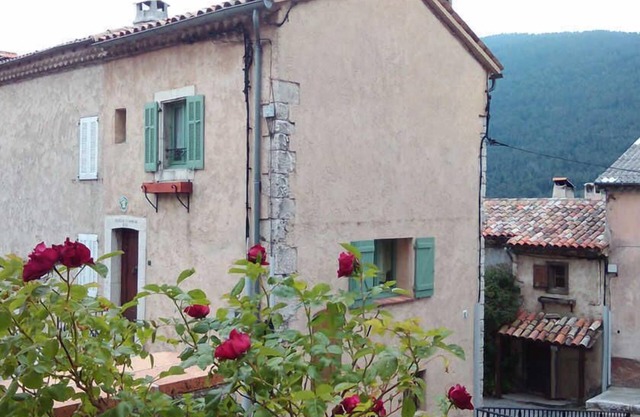 La Maison Commune - CAILLE