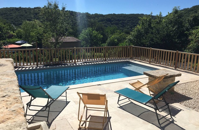 La Maison de LAZ, Gîte de caractère, with swimming pool.