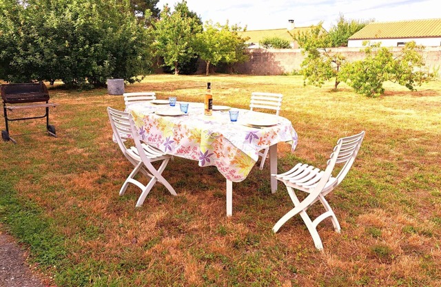 La Maison du Verger - 13km from the beach