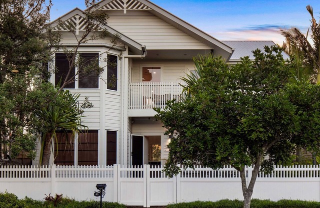 La Mer in Marcoola - Family Coastal Retreat with Pool and Beach Access