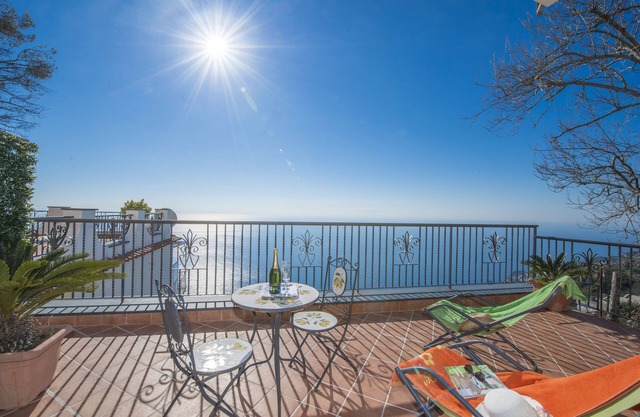 La Perla, apartment with breathtaking view for romantic stay