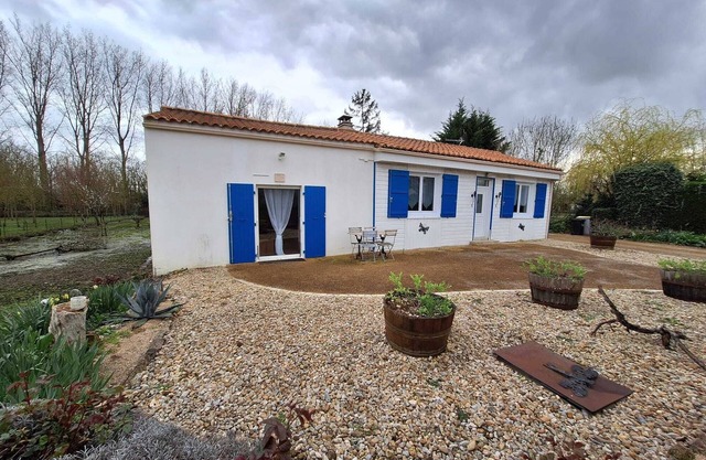 La Petite Cabane au Coeur du Marais Poitevin