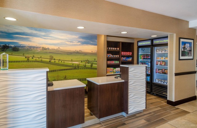 La Quinta Inn & Suites by Wyndham Lexington South/Hamburg