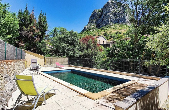 La Séranne, apartment for 7 people, independent entrance.nGarden, barbecue, pool