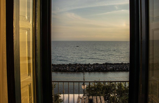 La Titina: A dream view of the sea and the marina