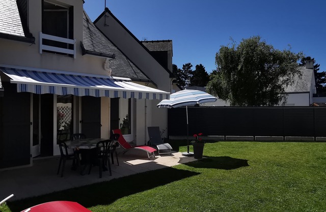 LA TURBALLE very nice quiet house 400m from the sea and shops
