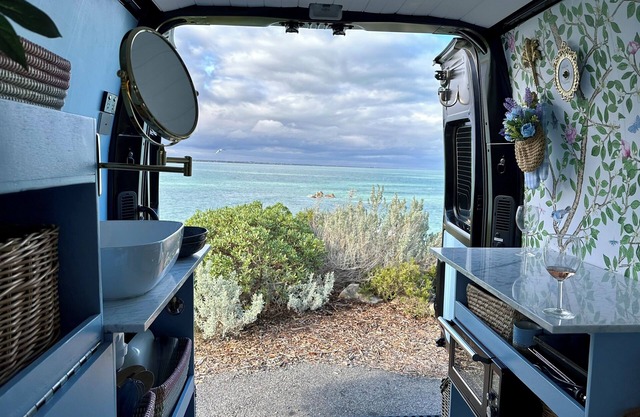 La Van en Rose 5 Star on Wheels